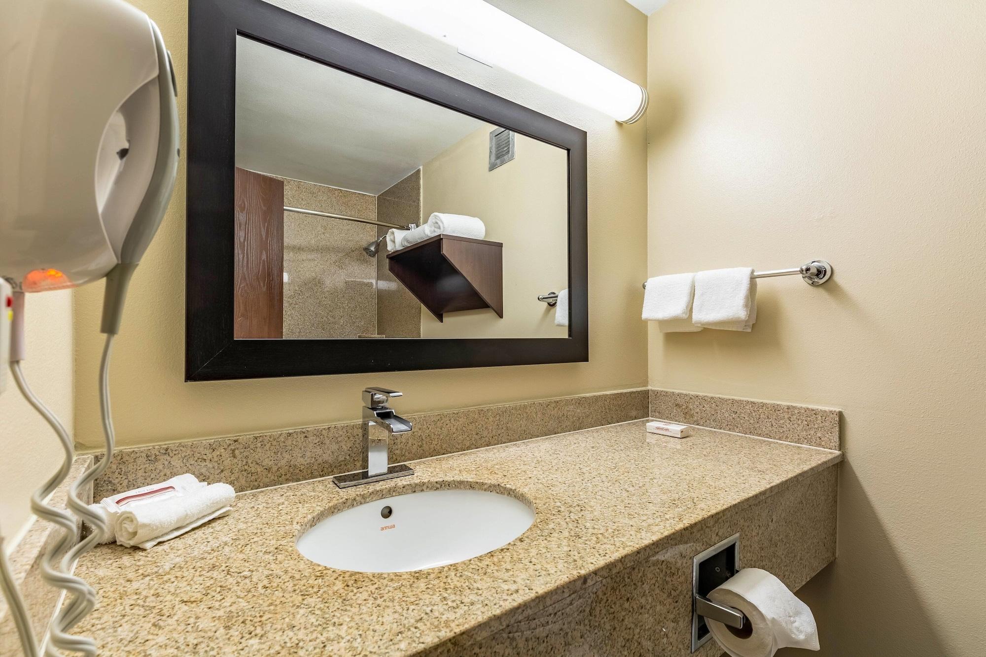 Red Roof Inn Plus & Suites Houston - Iah Airport Sw Ngoại thất bức ảnh