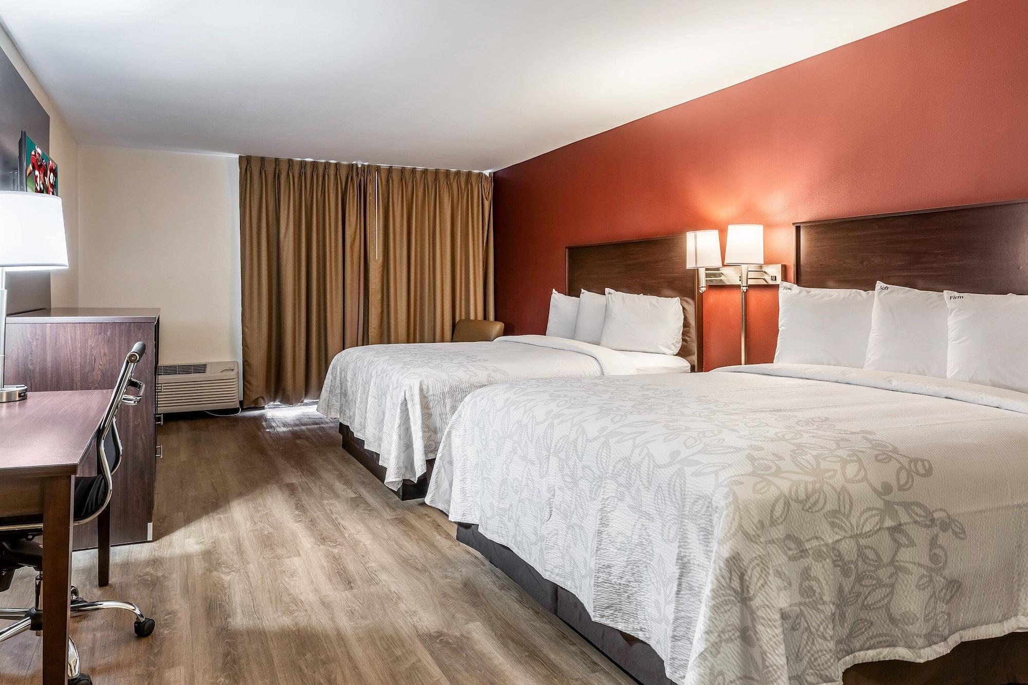 Red Roof Inn Plus & Suites Houston - Iah Airport Sw Ngoại thất bức ảnh