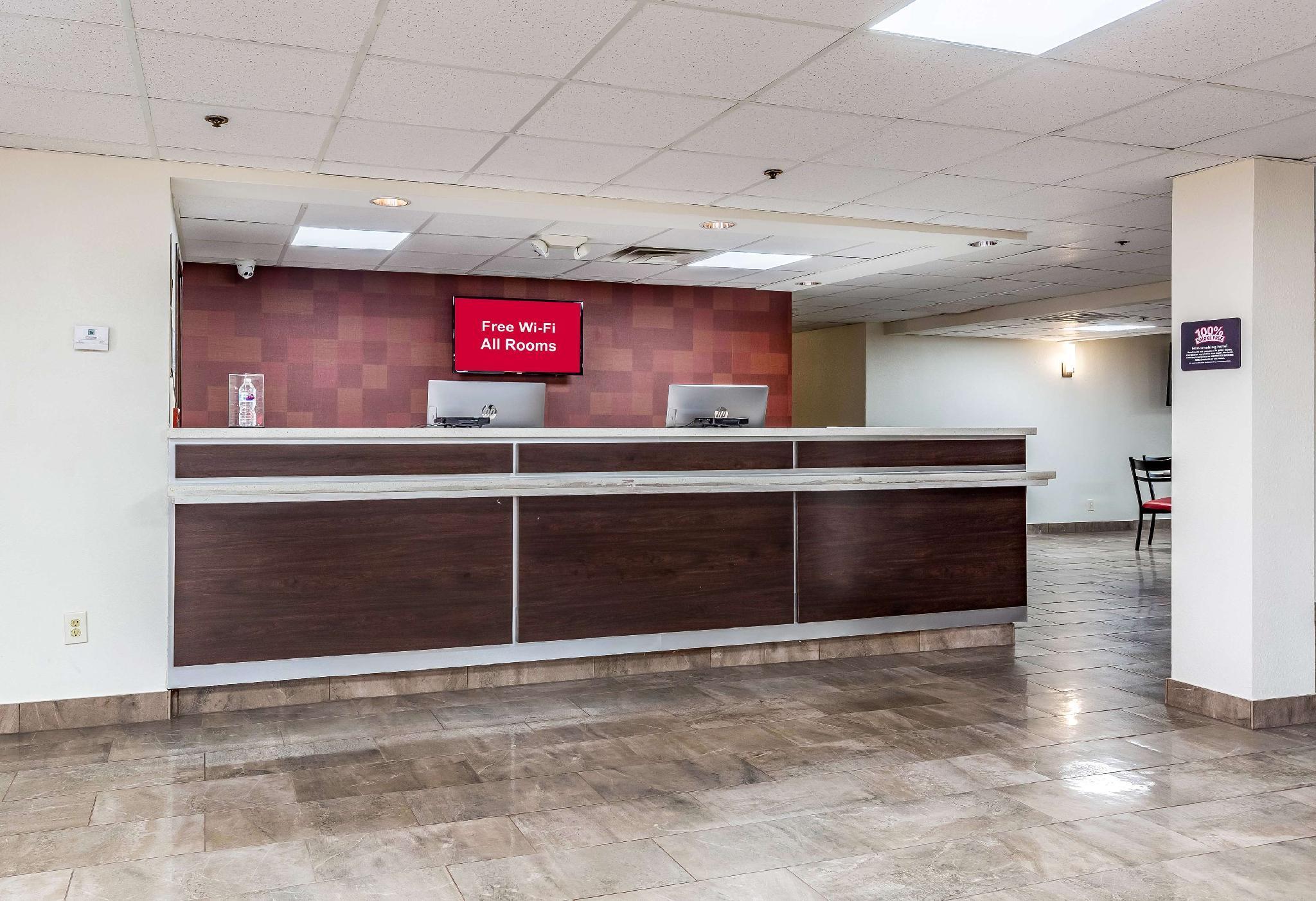 Red Roof Inn Plus & Suites Houston - Iah Airport Sw Ngoại thất bức ảnh
