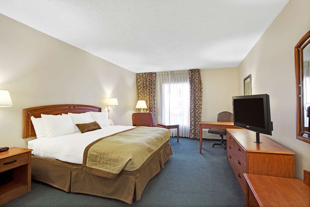 Red Roof Inn Plus & Suites Houston - Iah Airport Sw Phòng bức ảnh
